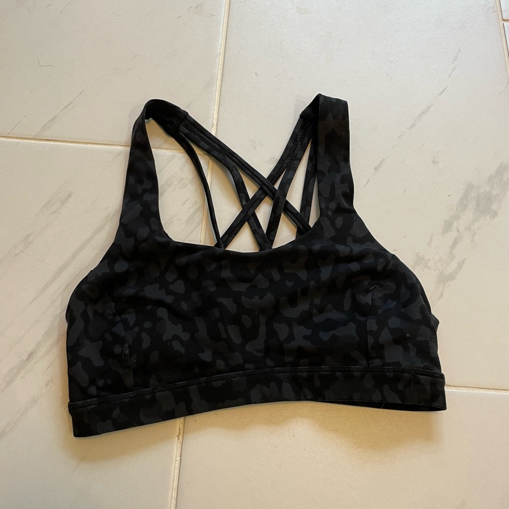 lululemon sports bra